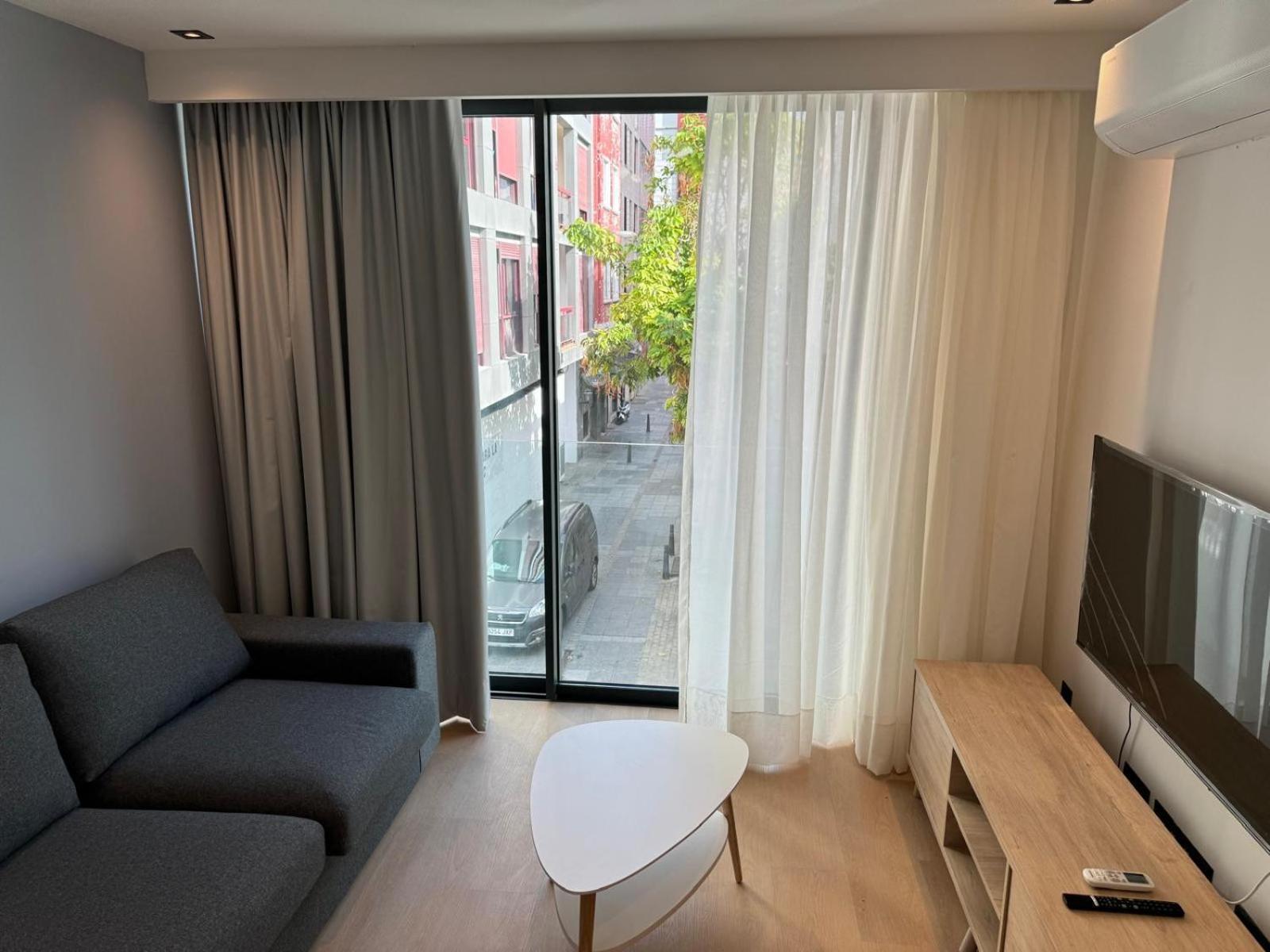 Moderno Costa 49 1d Apartment *